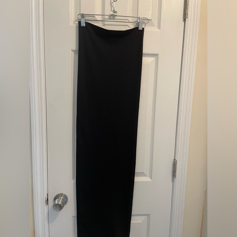 Babaton Elegant Black Maxi Skirt - Picture 2 of 5
